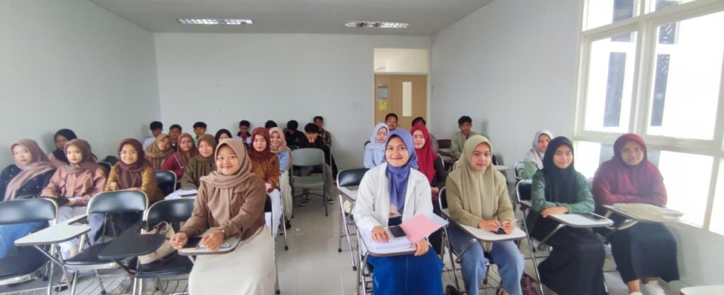 Khidmat dan Produktif, Perkuliahan Prodi HES UNUGIRI Tetap Aktif di Bulan Ramadan