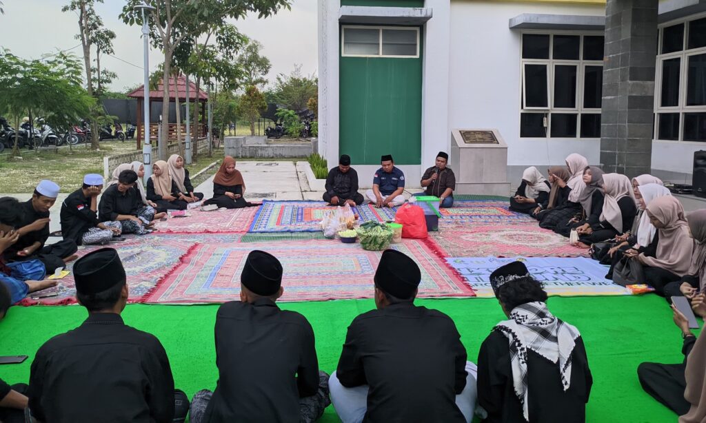 HMP Hukum Ekonomi Syariah UNUGIRI Gelar Khotmil Qur’an dan Buka Puasa Bersama di Gedung Fakultas Syariah dan Adab
