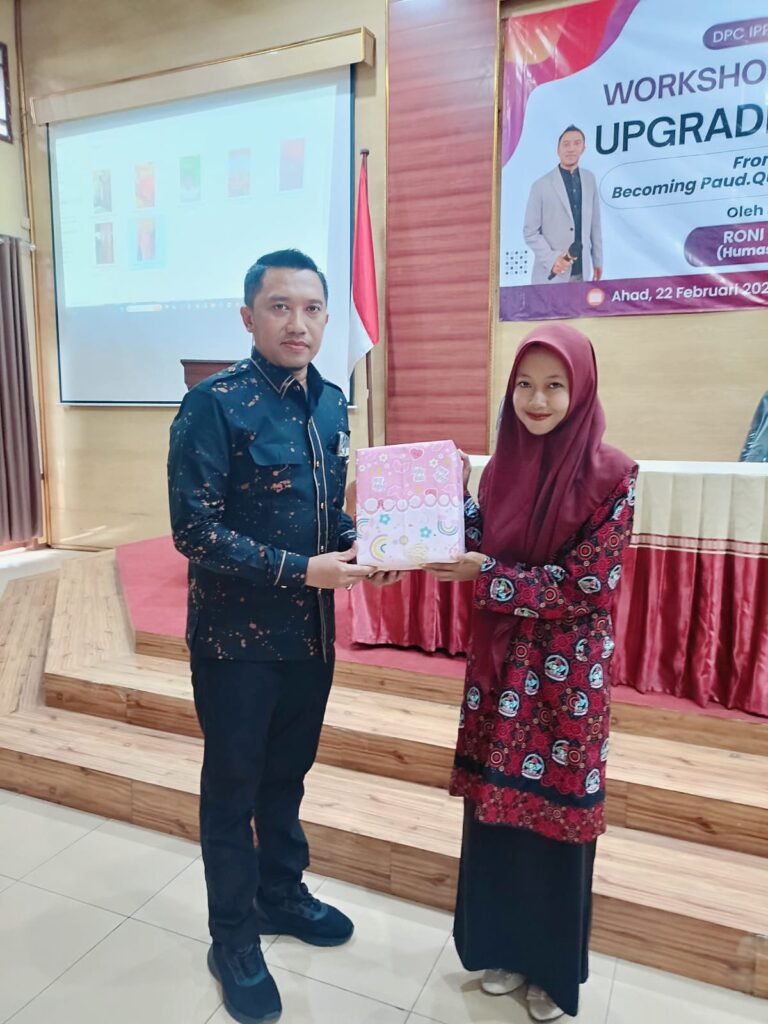 Bangga! Mahasiswa HES Sabet Juara Lomba Menulis Berita dalam Kegiatan Upgrading Lembaga PAUDQU