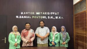 Menyelami Dunia Kenotariatan melalui Praktik Magang, Mahasiswa HES UNUGIRI Mempelajari Proses Pembuatan Akta Secara Langsung