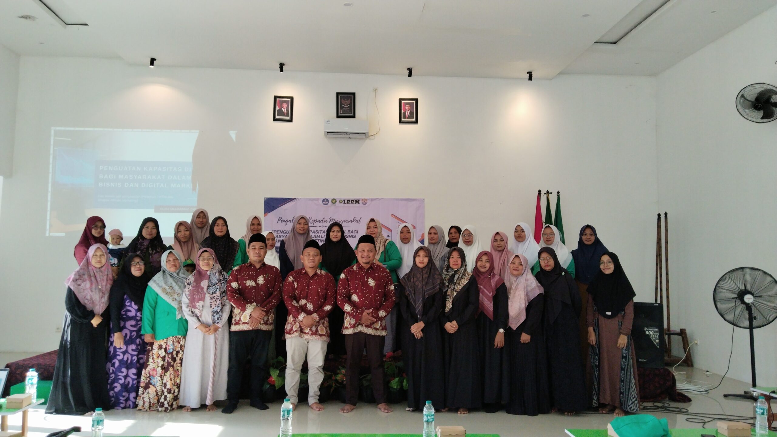 Tunaikan Tridharma Perguruan Tinggi, Dosen Prodi HES UNUGIRI Gelar Pengabdian kepada Masyarakat Berupa Peningkatan Literasi Digital di Desa Besah, Kasiman